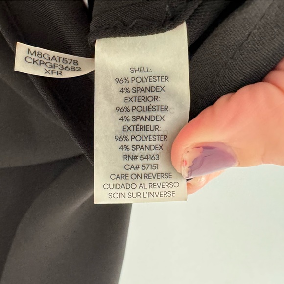 NWT Calvin Klein Sleeveless Asymmetrical Fringe Top in Black & White - Small - Picture 8 of 10